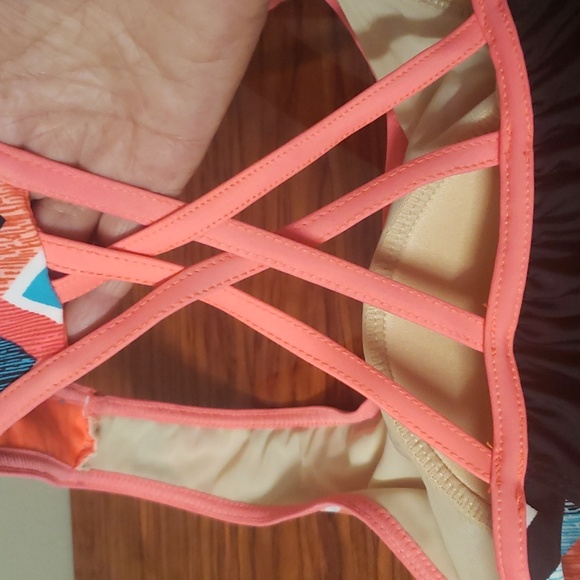 Zeroxposur Black / Orange & Blue Swimsuit Top Only Swimwear Size 2X - Picture 7 of 11